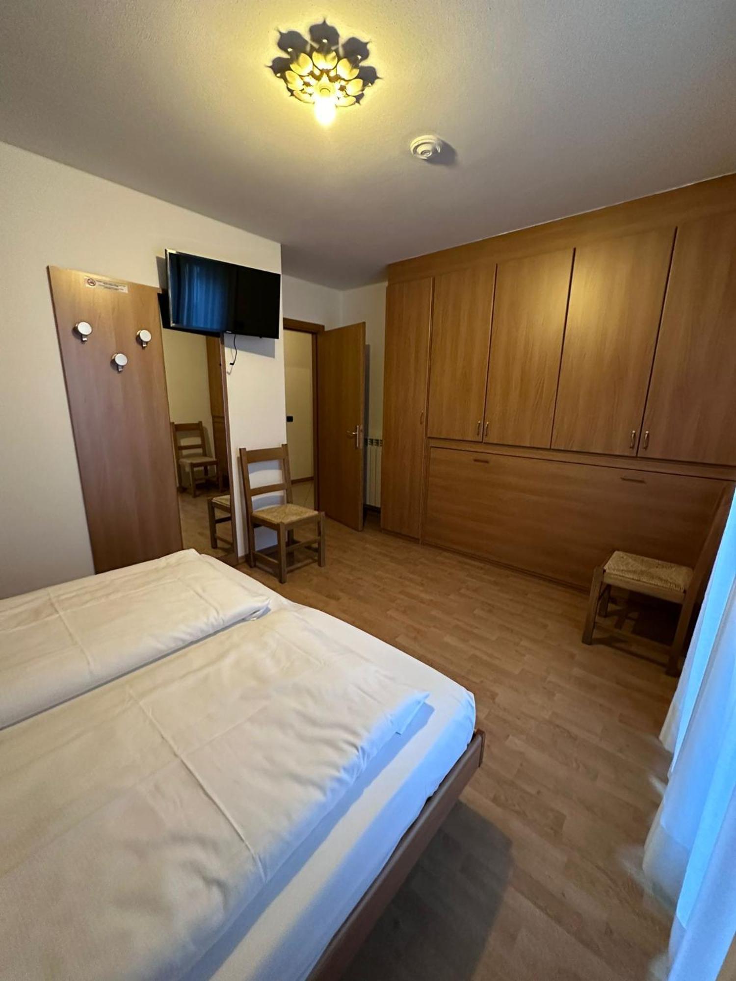 Hotel Denny Pinzolo Ngoại thất bức ảnh