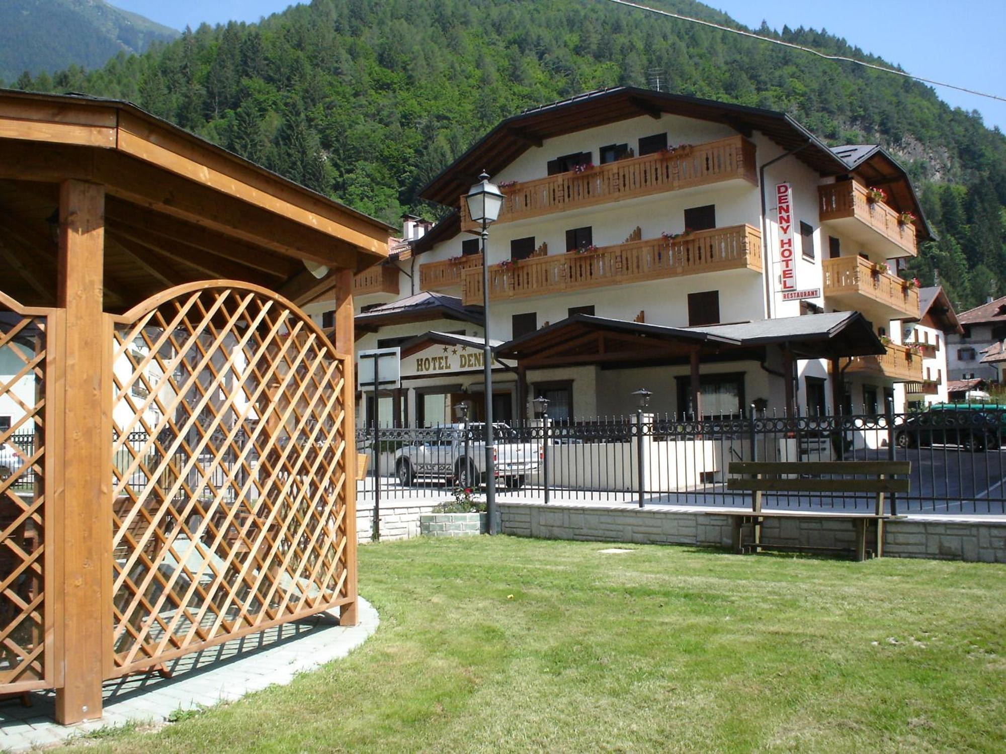 Hotel Denny Pinzolo Ngoại thất bức ảnh