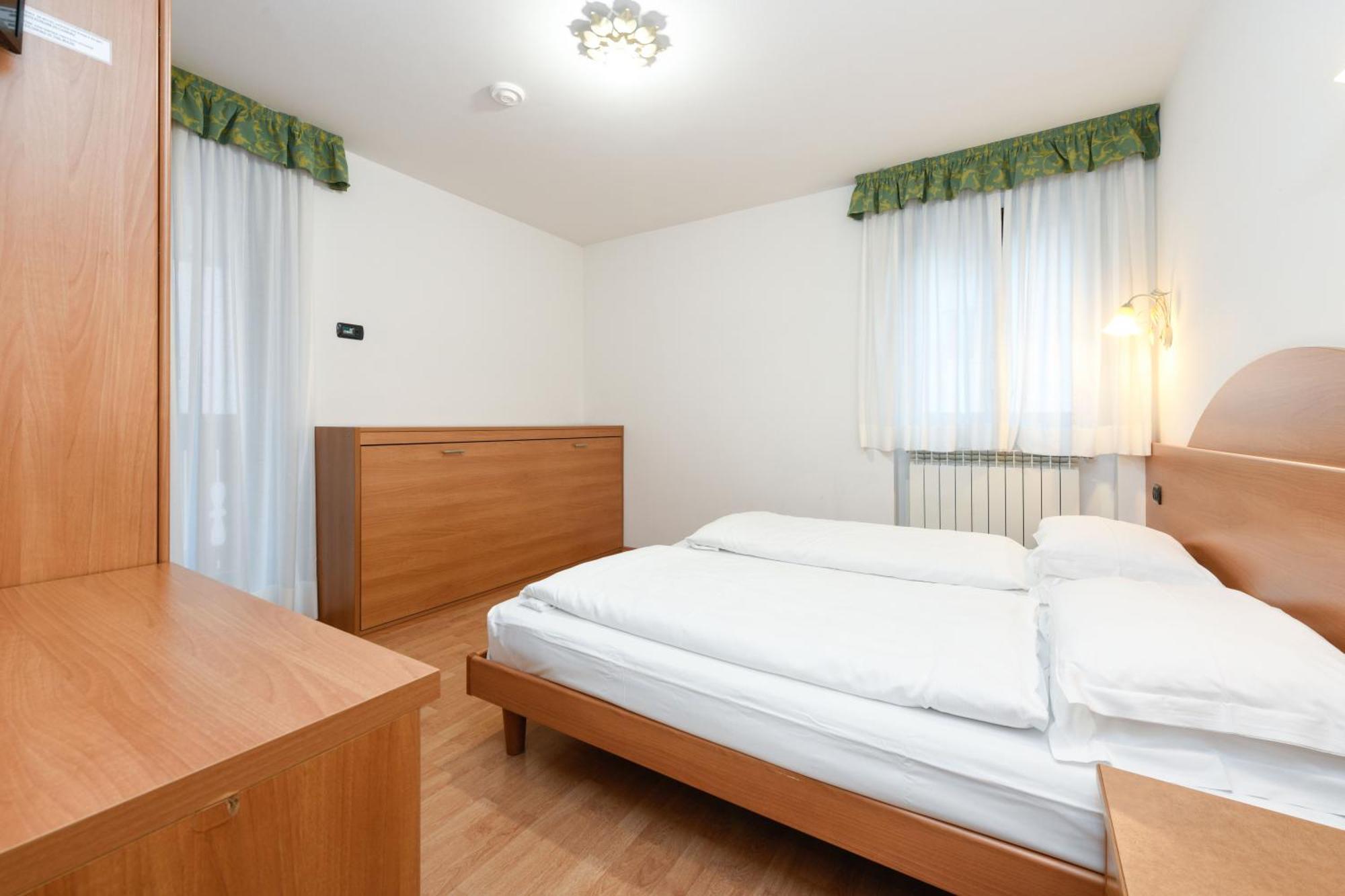 Hotel Denny Pinzolo Ngoại thất bức ảnh