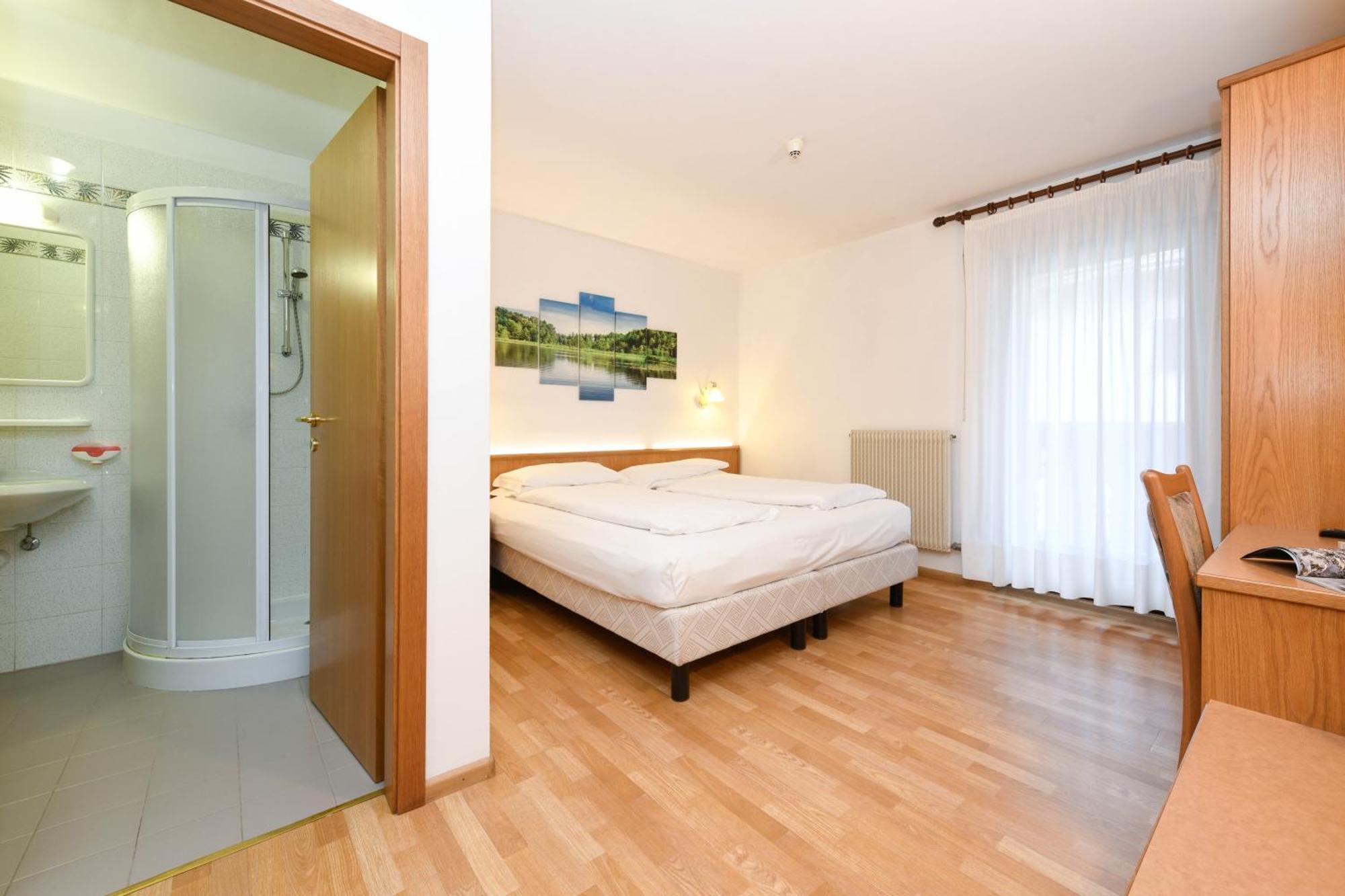 Hotel Denny Pinzolo Ngoại thất bức ảnh